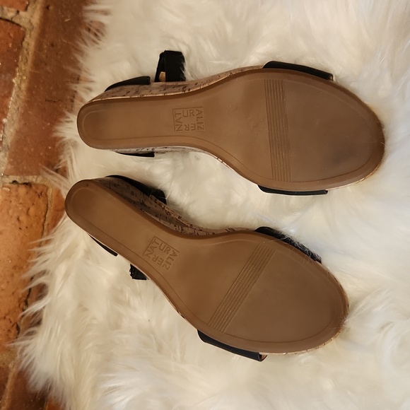 Naturalizer Black Wedge Sandal - Picture 5 of 6